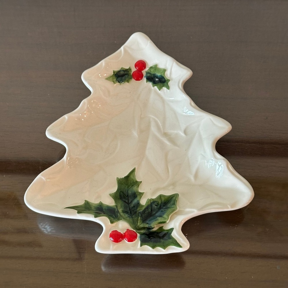 Vintage Lefton 6072 Christmas Tree Ceramic Candy Dish Holly Berry 8x7 Tray